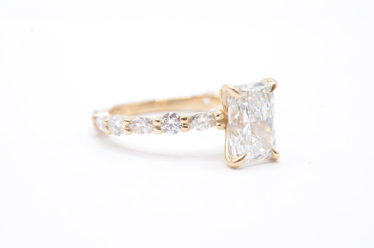 2ct radiant lab diamond center f color VS1 with alternating round/marquis diamond setting 14k yellow gold