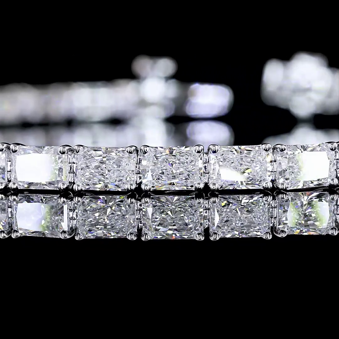 8.15 CTTW Radiant Lab Diamond Tennis Bracelet (E Color and VS Clarity)