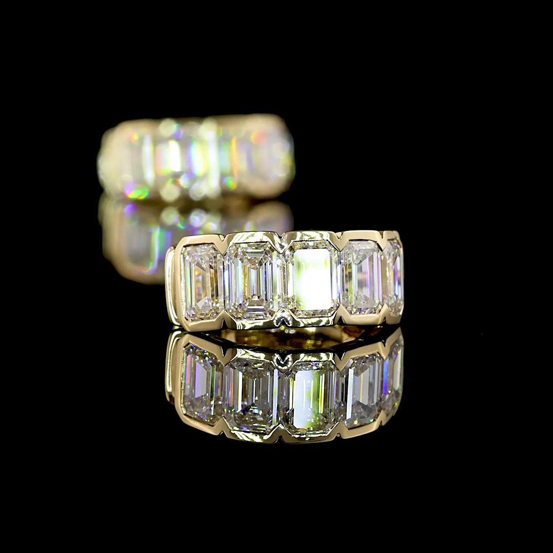 3.03 CTTW Emerald Natural Diamond Huggies Earring 14.33mm (H Color and SI Clarity)
