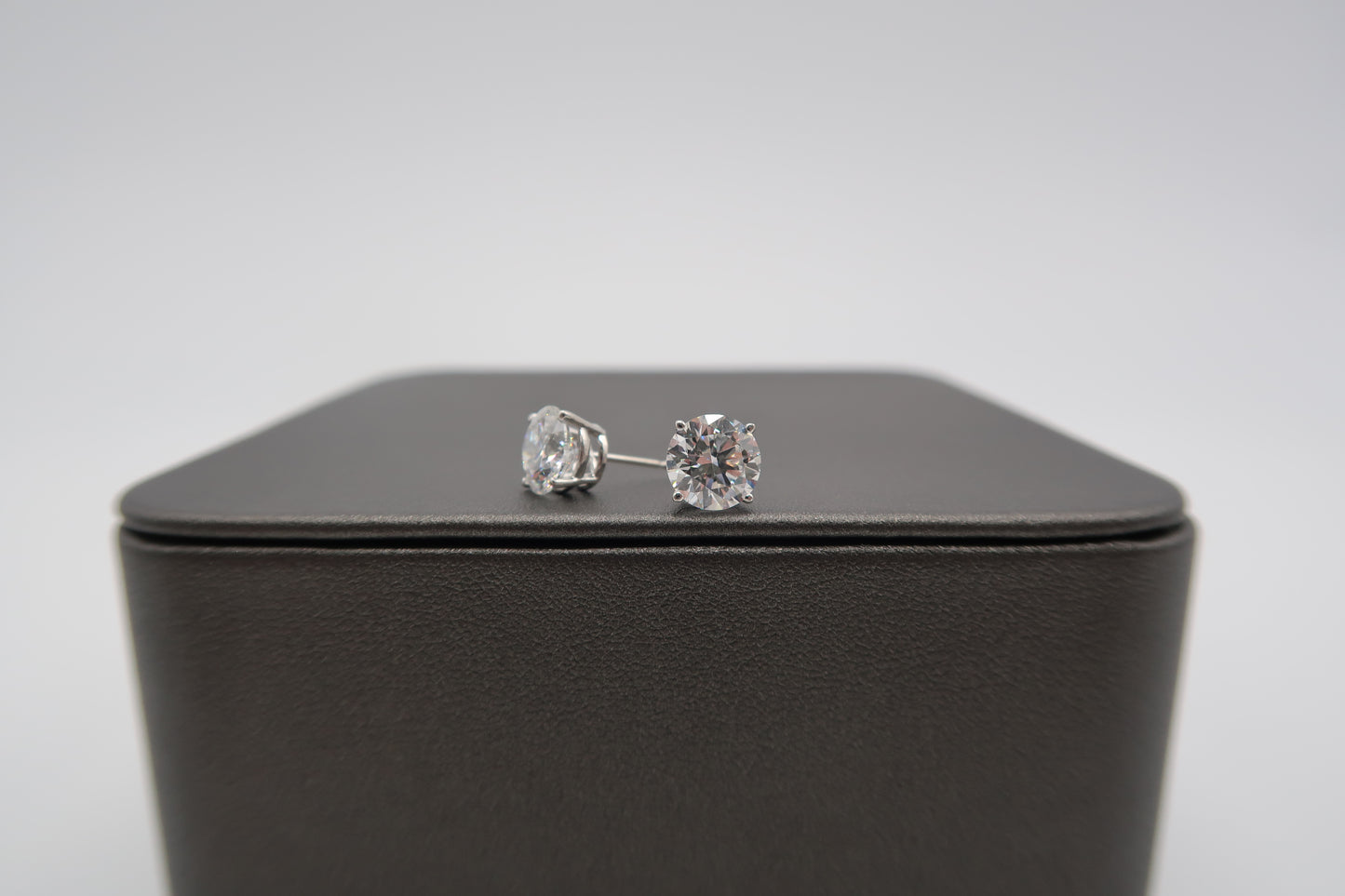 4 CTTW Round Lab Diamond Studs 14K White Gold (F VS1 & IGI Certified)