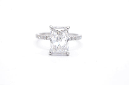 3ct radiant lab diamond center F color VS1 igi certified diamond pave mounting with accented under halo