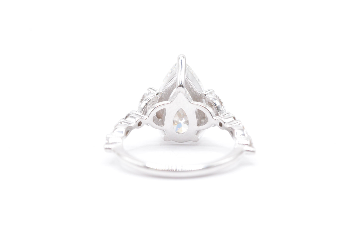 3ct pear lab diamond center IGI certified f color VS1 custom marquis/round split diamond setting 14k white gold