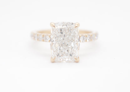 4ct cushion cut lab diamond igi certified diamond setting with accented under halo 14k yellow gold.