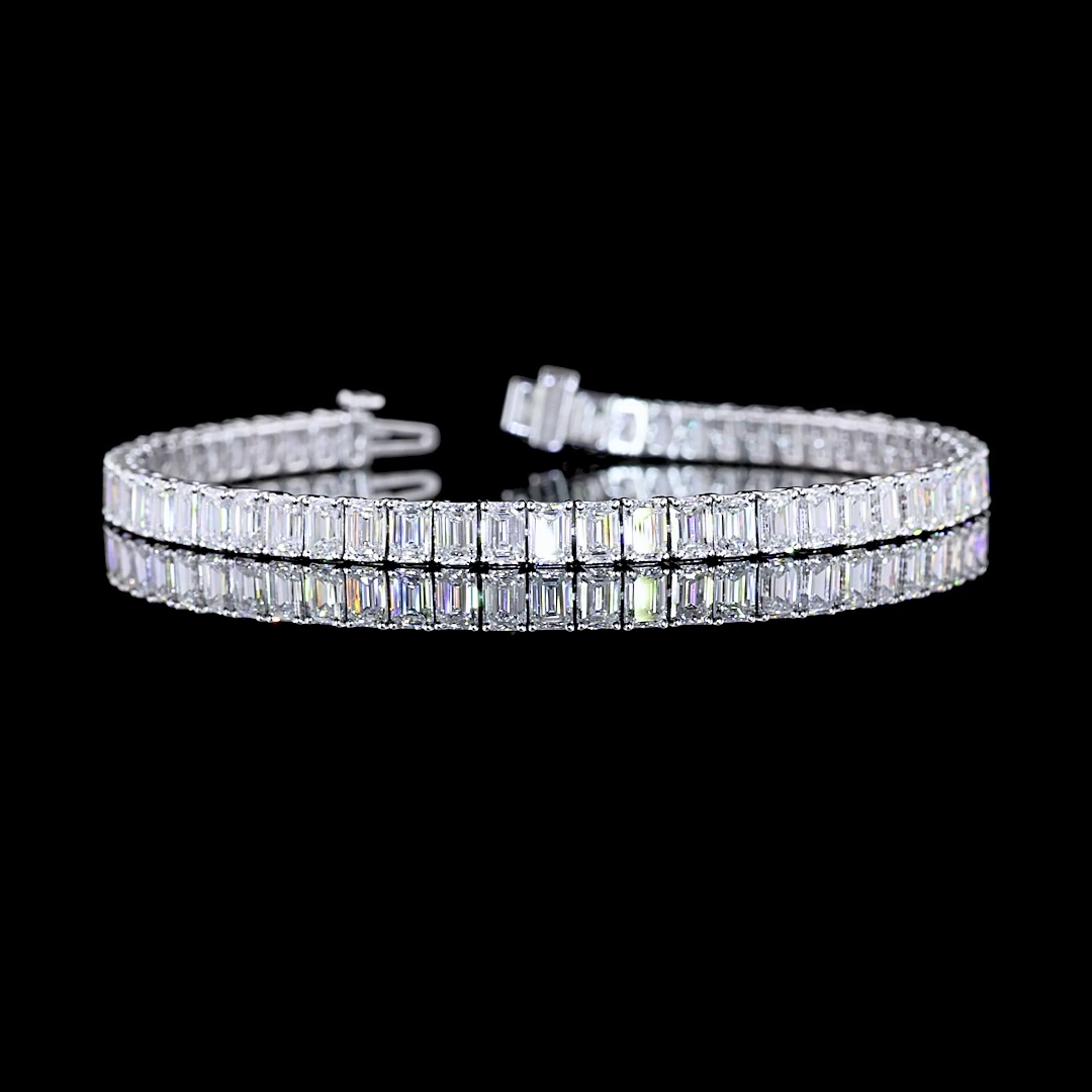 11.23 CTTW Emerald Lab Diamond Tennis Bracelet (E Color and VS Clarity)