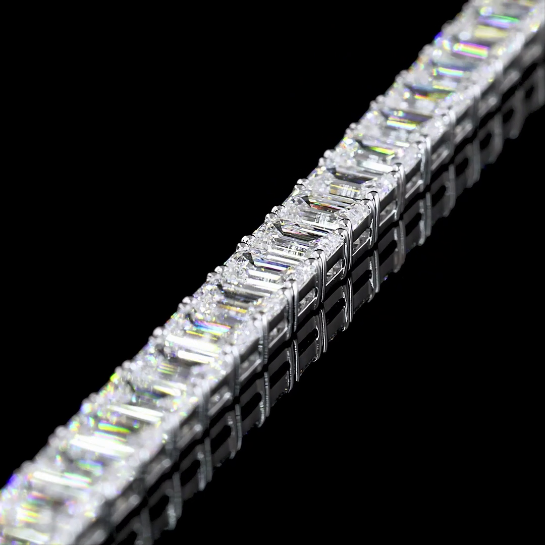 11.23 CTTW Emerald Lab Diamond Tennis Bracelet (E Color and VS Clarity)