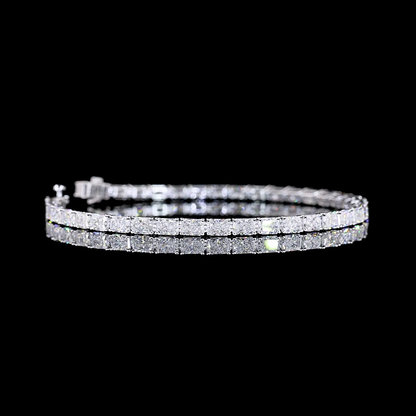 8.15 CTTW Radiant Lab Diamond Tennis Bracelet (E Color and VS Clarity)