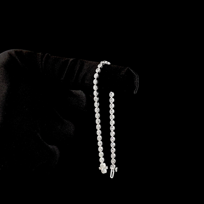 2.56 CTTW Oval Lab Diamond Tennis Bracelet (E Color and VS Clarity)