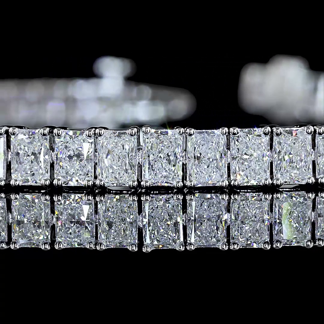 7.79 CTTW Radiant Lab Diamond Tennis Bracelet (E Color and VS2 Clarity)