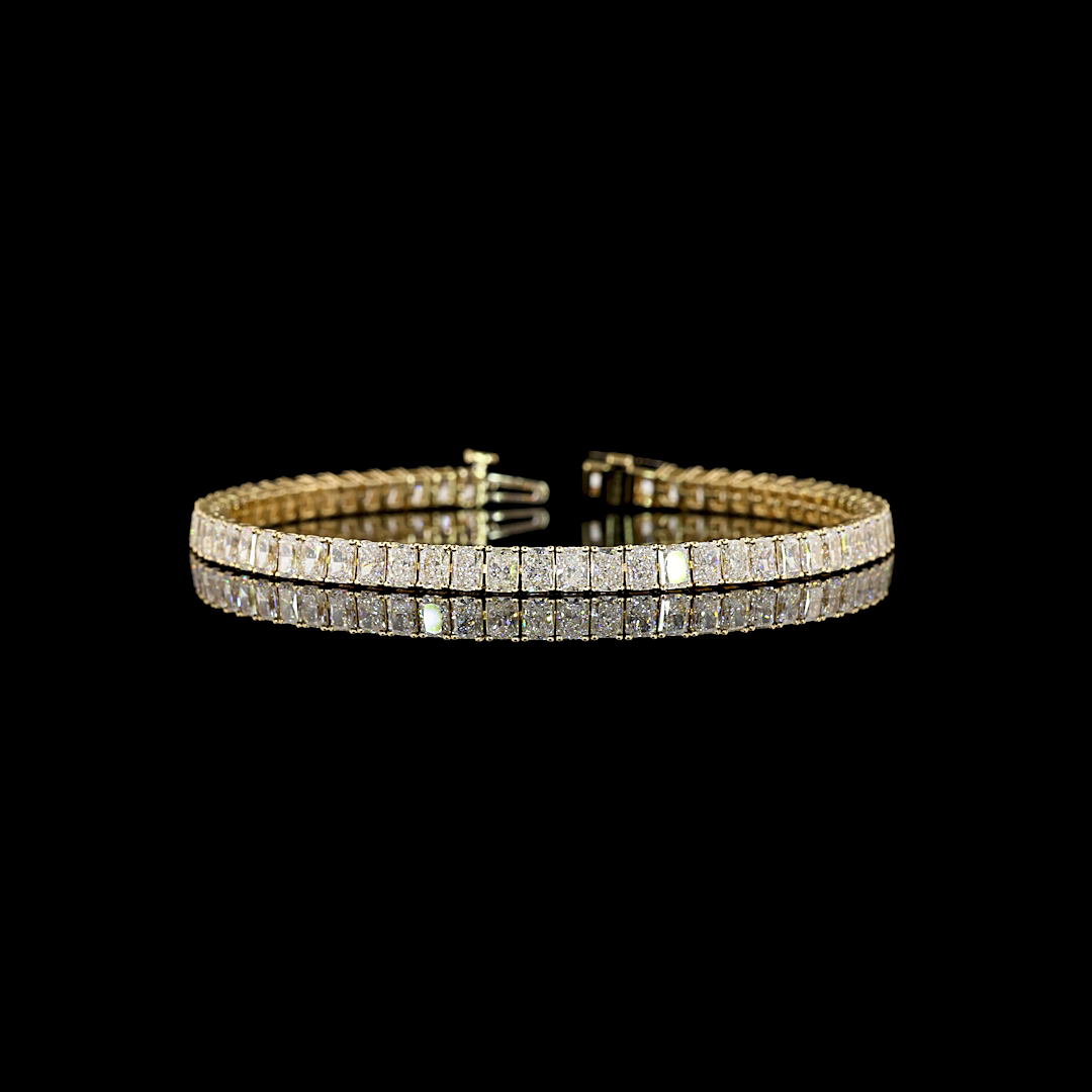 8.15 CTTW Radiant Lab Diamond Tennis Bracelet (E Color and VS Clarity)