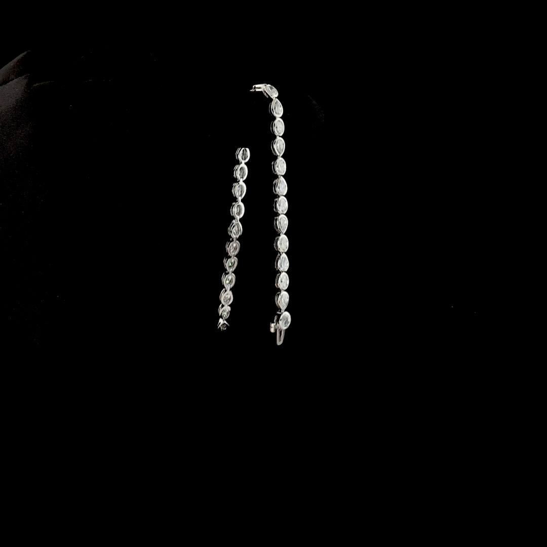 6.32 CTTW Oval Lab Diamond Tennis Bracelet (E Color and VS1 Clarity)