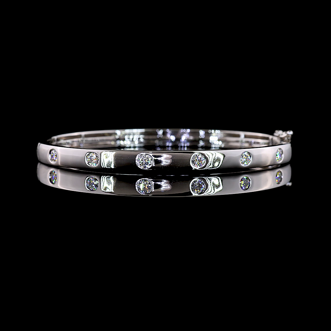 0.72 CTTW Round Lab Diamond Bangles Bracelet (E Color and VS Clarity)
