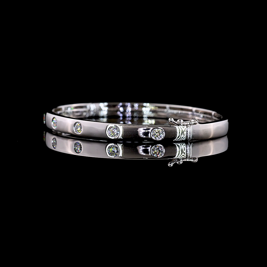 0.72 CTTW Round Lab Diamond Bangles Bracelet (E Color and VS Clarity)