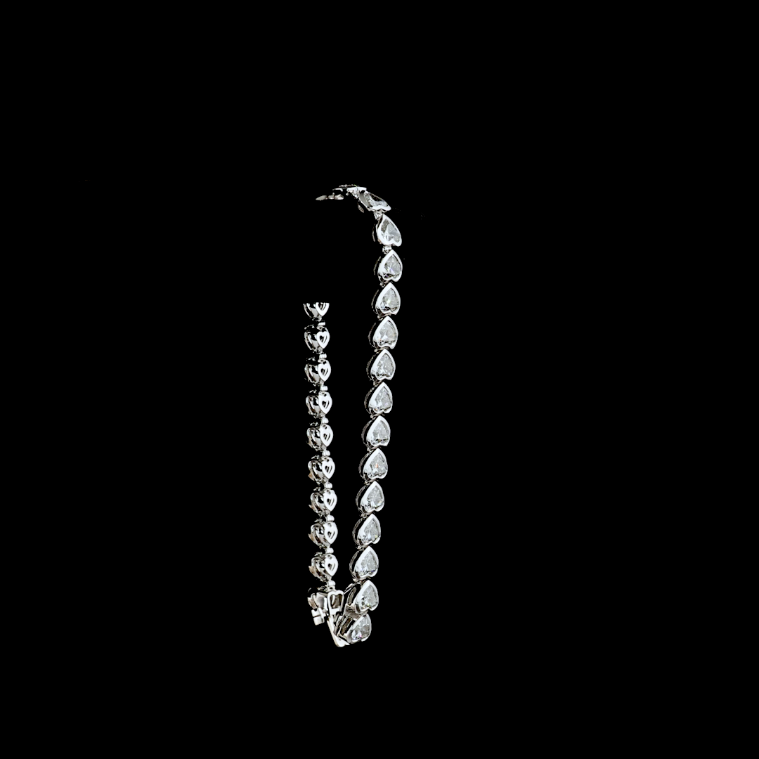 15.91 CTTW Heart Lab Diamond Tennis Bracelet (E Color and VS Clarity)