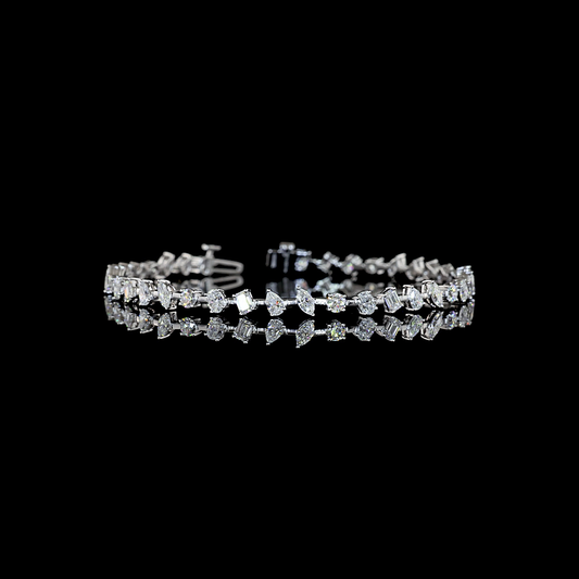 3.89 CTTW Emerald Lab Diamond Station Bracelet (E Color and VS Clarity)