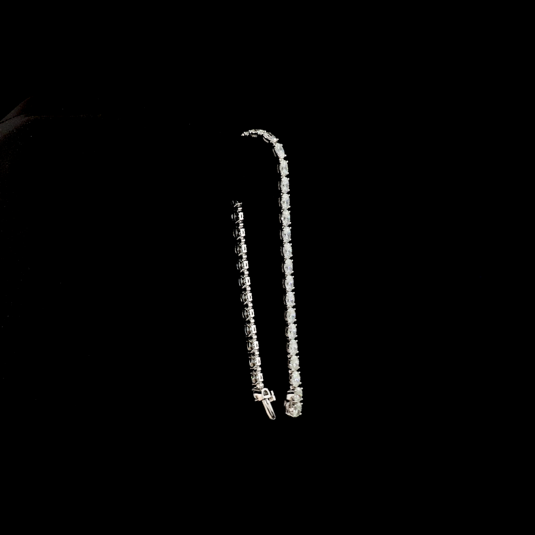 7.70 CTTW Oval Natural Diamond Tennis Bracelet 7" (F Color and VS+ Clarity)