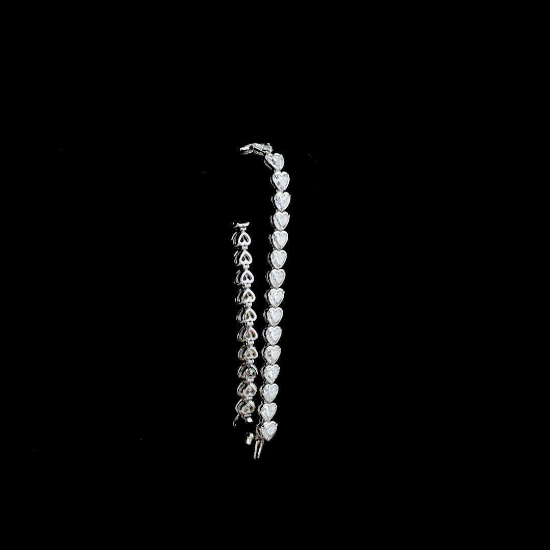 12.14 CTTW Heart Lab Diamond Tennis Bracelet (E Color and VS1 Clarity)