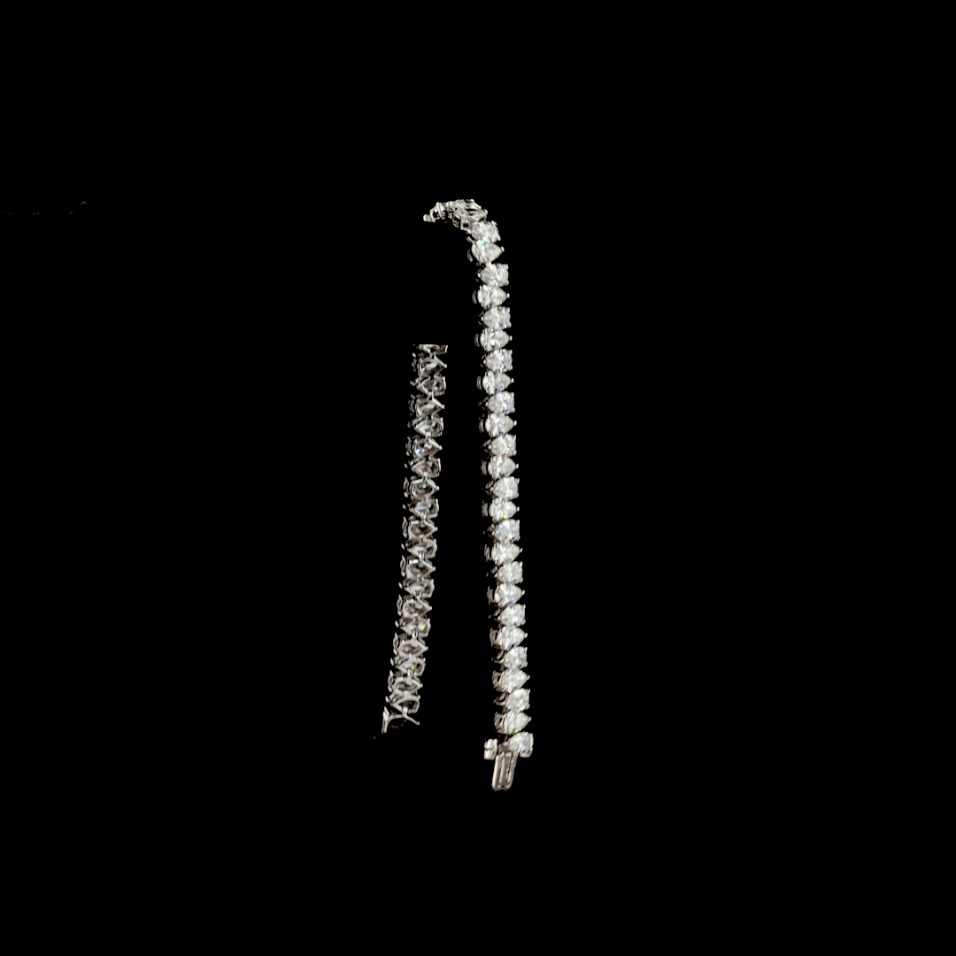 12.54 CTTW Pear Lab Diamond Tennis Bracelet (E Color and VS1 Clarity)