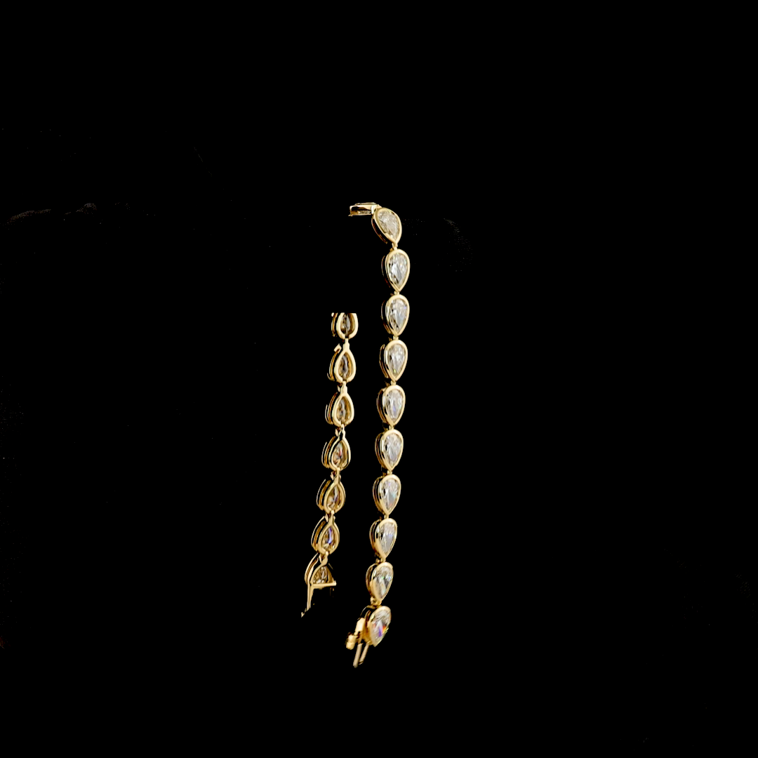 10.98 CTTW Pear Lab Grown Diamond Tennis Bracelet 7" (E Color and VS1 Clarity)