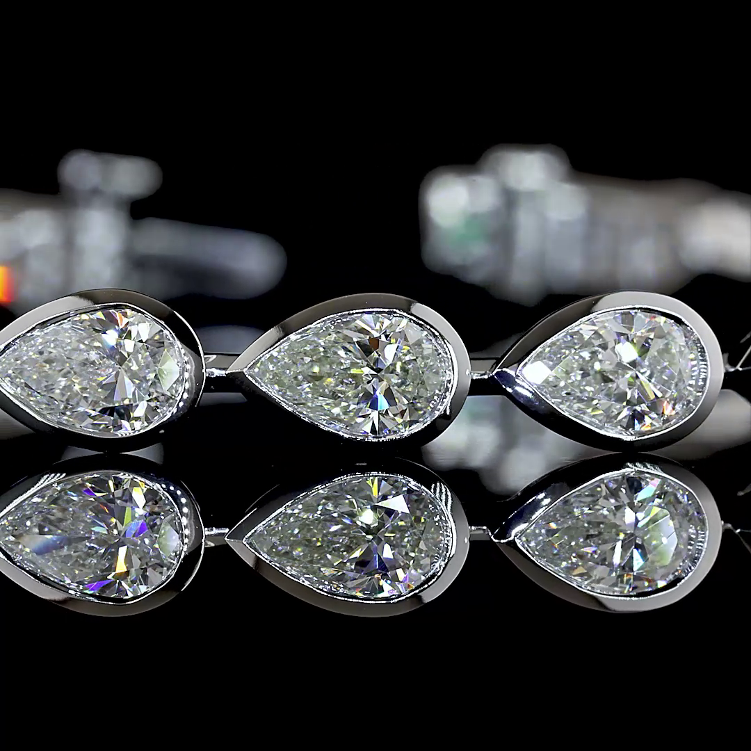 7.01 CTTW Pear Lab Diamond Tennis Bracelet (G-H Color and VS-SI Clarity)