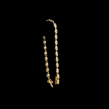 10.76 CTTW Oval Lab Diamond Tennis Bracelet (E Color and VS1 Clarity)