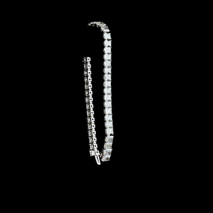 21.35 CTTW Radiant Lab Diamond Tennis Bracelet (E Color and VS1 Clarity)