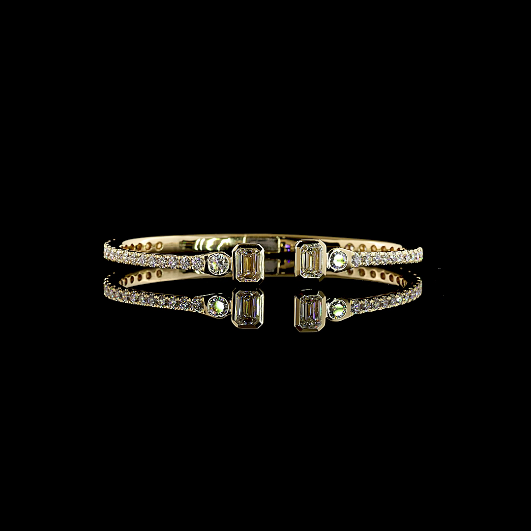 5.62 CTTW Emerald Lab Grown Diamond Bangles Bracelet (F Color and VS1 Clarity)