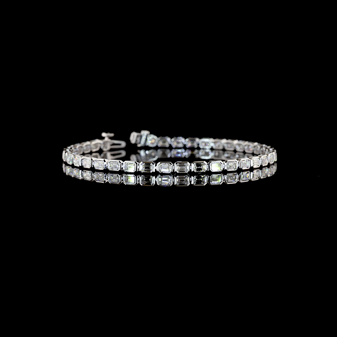 4.93 CTTW Emerald Lab Grown Diamond Tennis Bracelet 7" (E Color and VS1 Clarity)