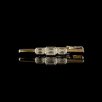 3.43 CTTW Emerald Lab Diamond Special Brooch (E Color and VS1 Clarity)