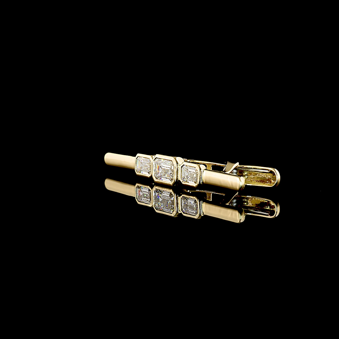3.43 CTTW Emerald Lab Diamond Special Brooch (E Color and VS1 Clarity)