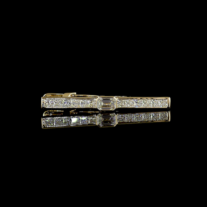 4.56 CTTW Emerald Lab Diamond Special Brooch (D Color and VVS2 Clarity)