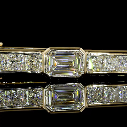 4.56 CTTW Emerald Lab Diamond Special Brooch (D Color and VVS2 Clarity)