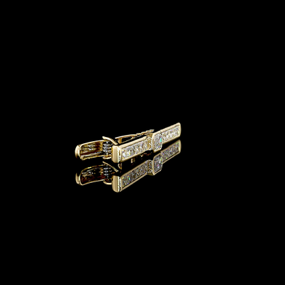 4.56 CTTW Emerald Lab Diamond Special Brooch (D Color and VVS2 Clarity)