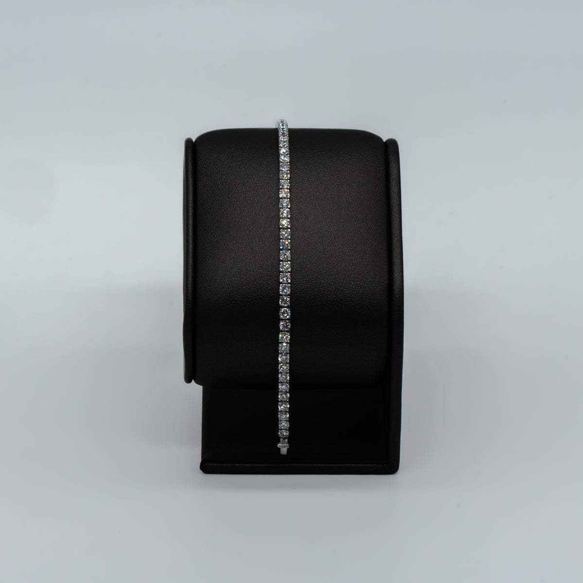 Live Sale Item # 60, 7" 5cttw. d/e vvs round lab diamond tennis bracelet 14k white gold