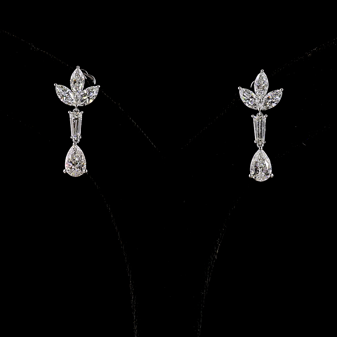 3.09 CTTW Pear Natural Diamond Hanging Earring Size 45 (F Color and SI1 Clarity)