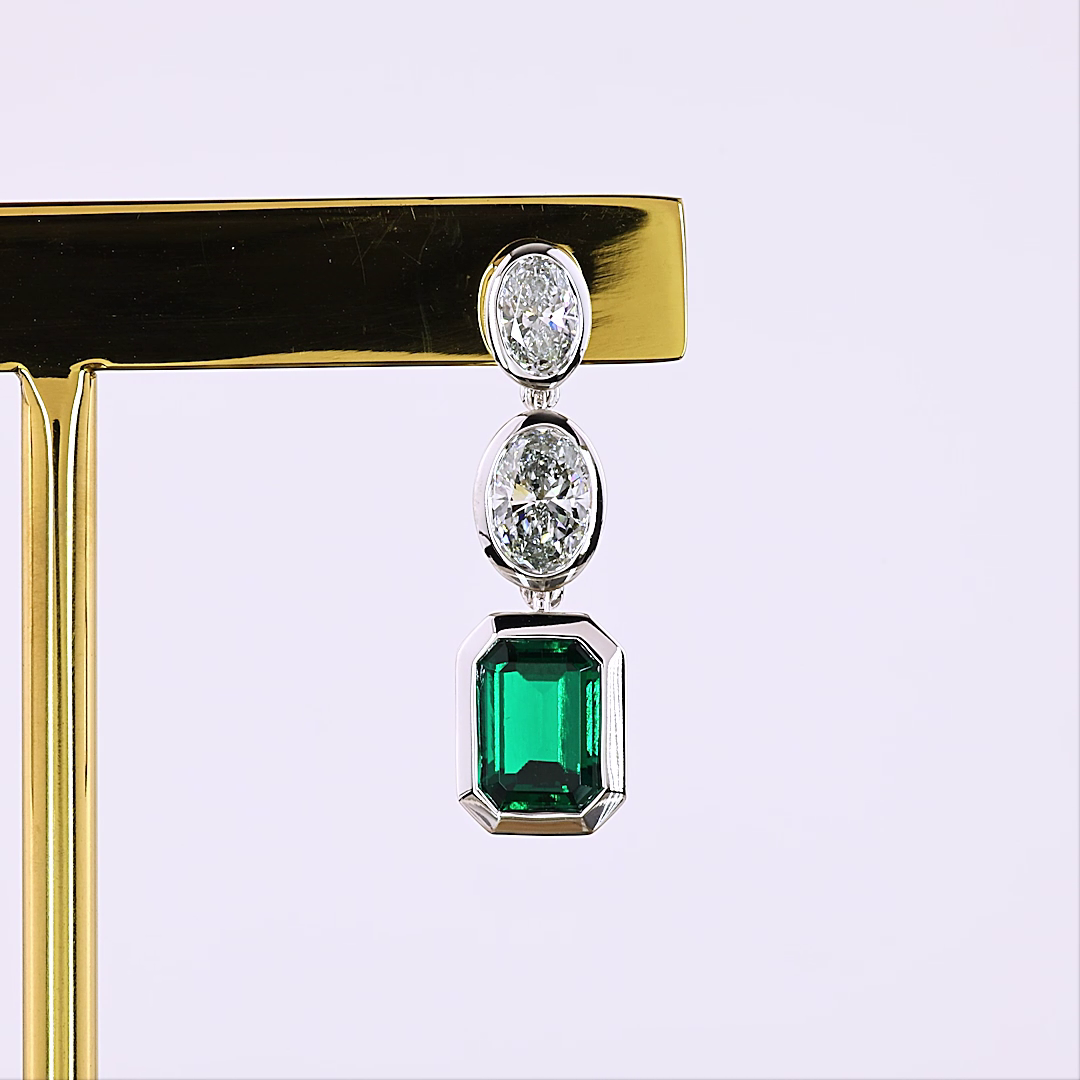 1.18 CTTW Emerald Lab Diamond Hanging Earring (VS1 Clarity)