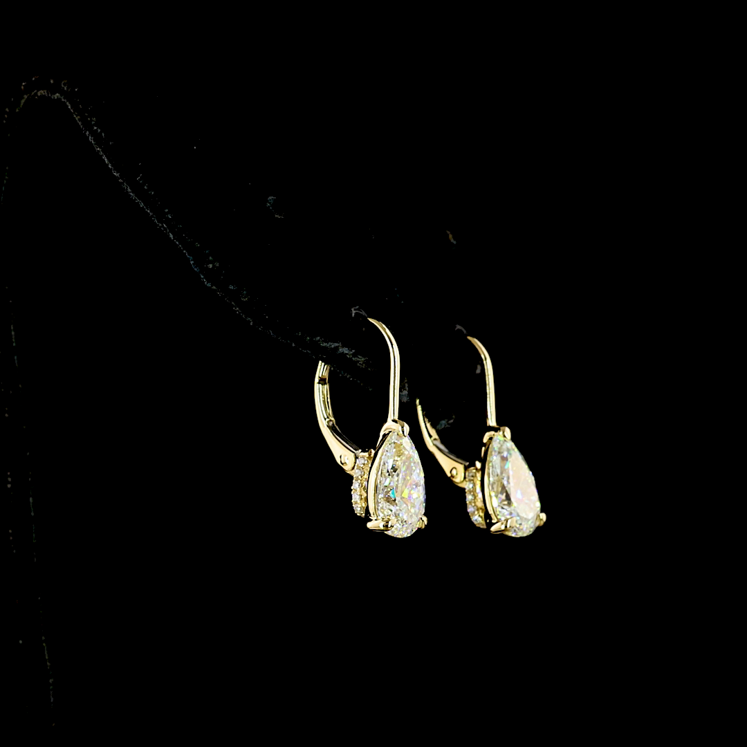 3.11 CTTW Pear Lab Diamond Hanging Earring (D Color and VS2 Clarity)