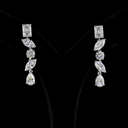 7.45 CTTW MIX Lab Diamond Hanging Earring (Fancy Vivid Green Color and VS1 Clarity)