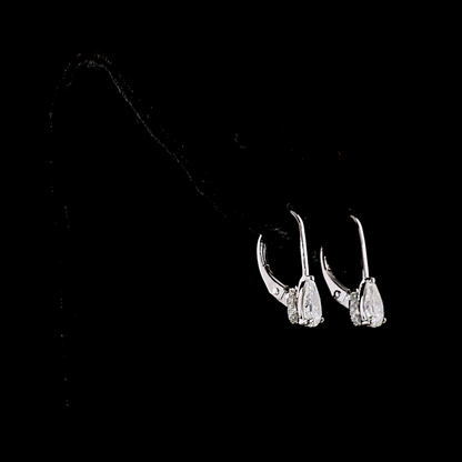 0.99 CTTW Pear Lab Diamond Hanging Earring (E Color and VS1 Clarity)