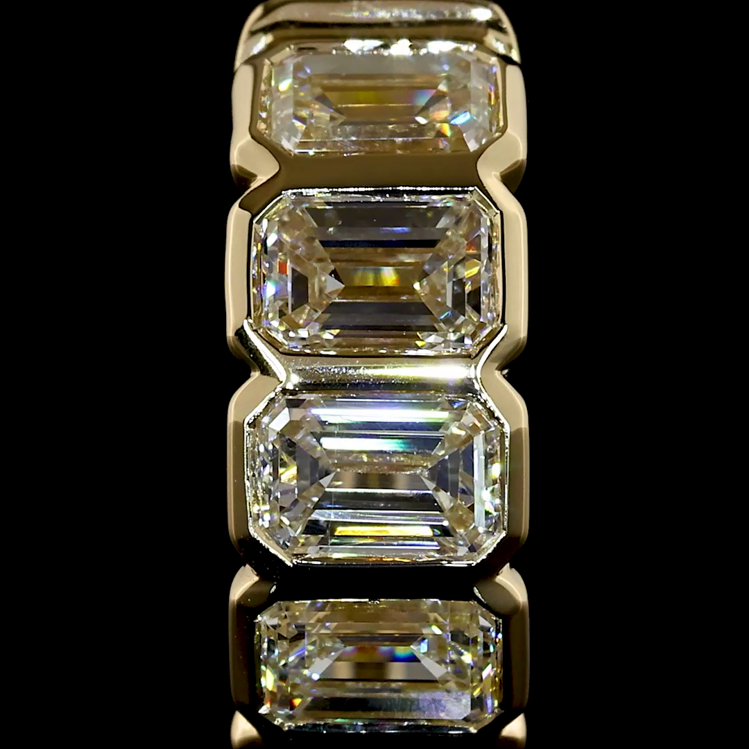 2.11 CTTW Emerald Natural Diamond Huggies Earring 13.9mm (H Color and SI1 Clarity)