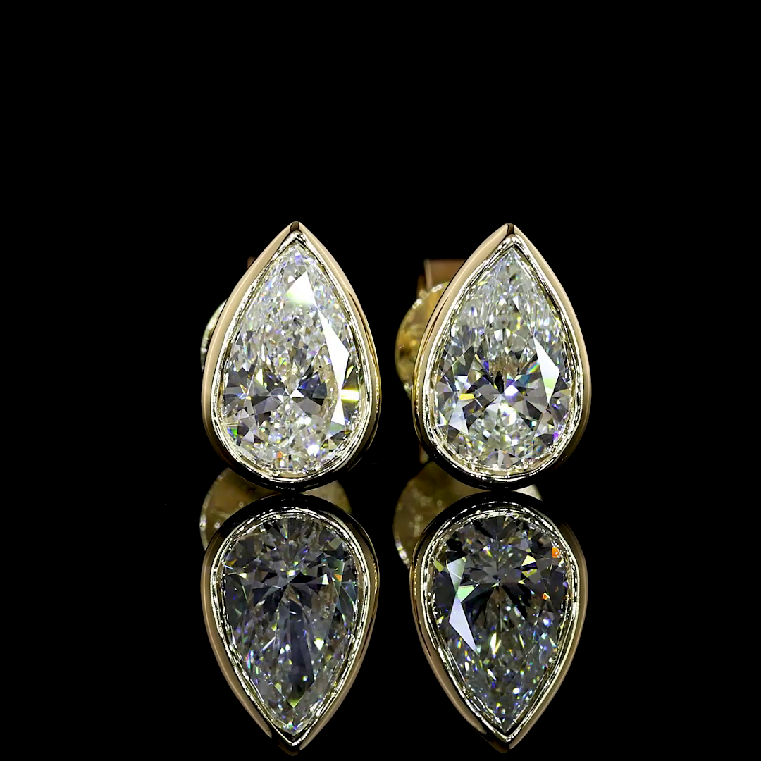 1.51 CTTW Pear Lab Diamond Studs Earring (E Color and VS1 Clarity)
