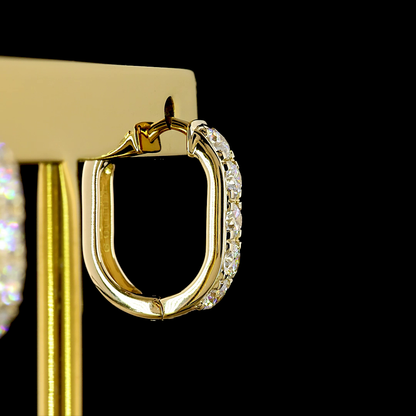0.82 CTTW Round Lab Grown Diamond Huggies Earring (E Color and VS1 Clarity)
