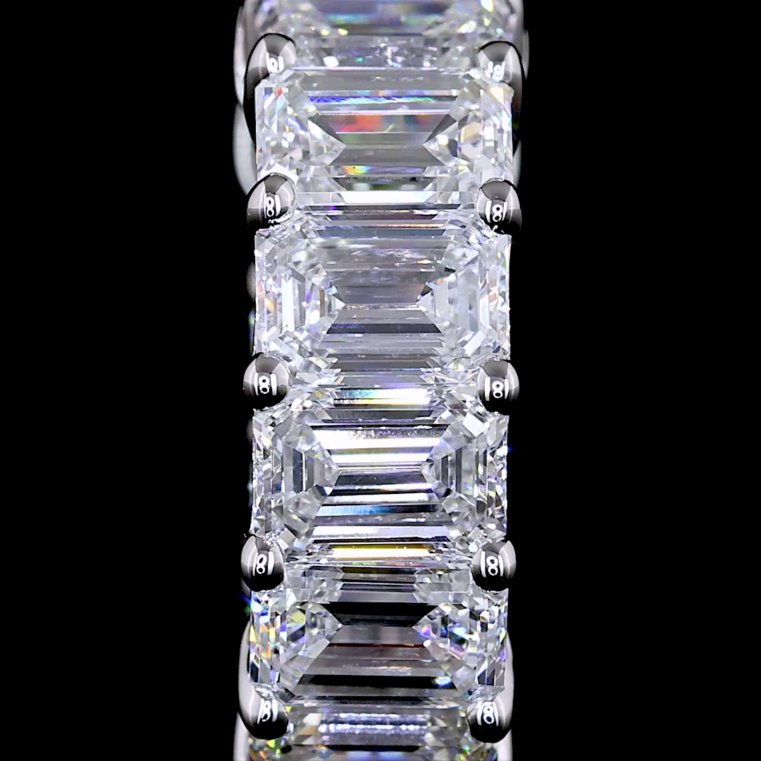 3.91 CTTW Emerald Lab Grown Diamond Huggies Earring 15.15mm (E Color and VS1 Clarity)