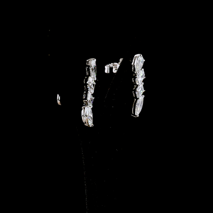 4.20 CTTW MIX Lab Grown Diamond Crawler Earring Size 20 (E Color and VS1 Clarity)