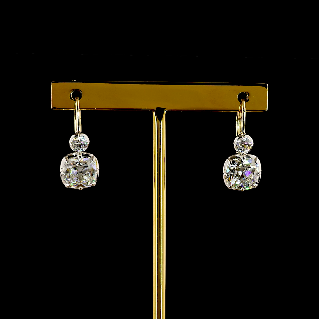 4.48 CTTW Square Antique Cushion Lab Grown Diamond Hanging Earring Size 20.5 (E Color and VVS2 Clarity)