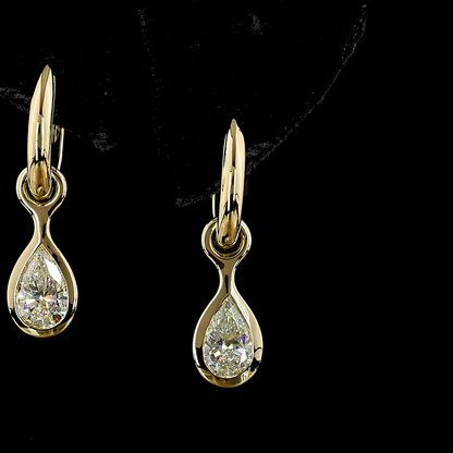 1.56 CTTW Pear Lab Diamond Hanging Earring (E Color and VS Clarity)