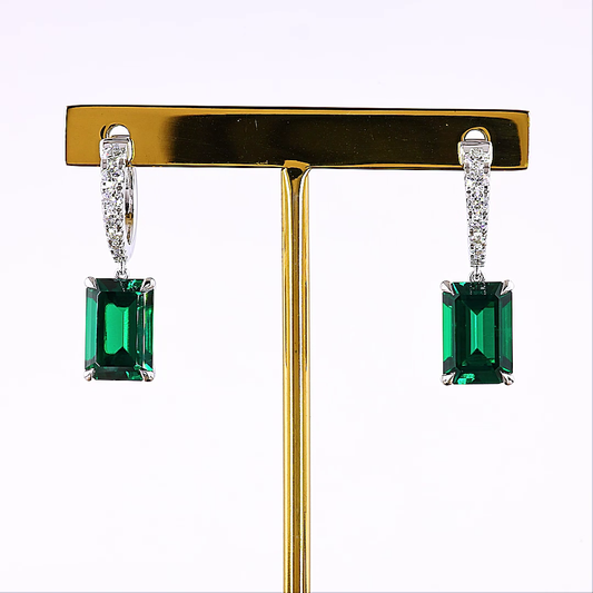 0.50 CTTW Emerald Lab Diamond Hanging Earring (VS2 Clarity)