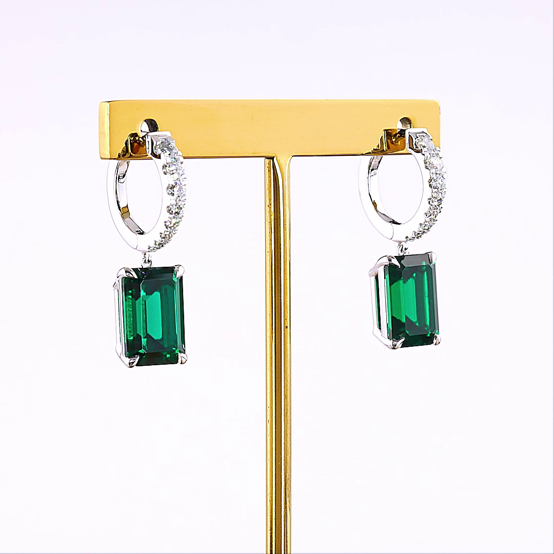 0.50 CTTW Emerald Lab Diamond Hanging Earring (VS2 Clarity)