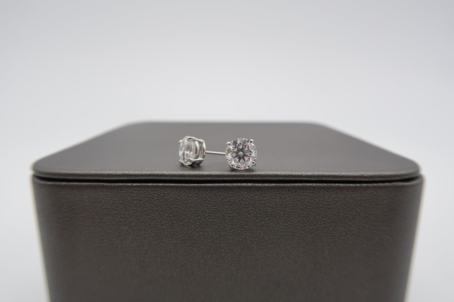 3 CTTW Round Lab Diamond Studs 14K White Gold (F VS1 & IGI Certified)