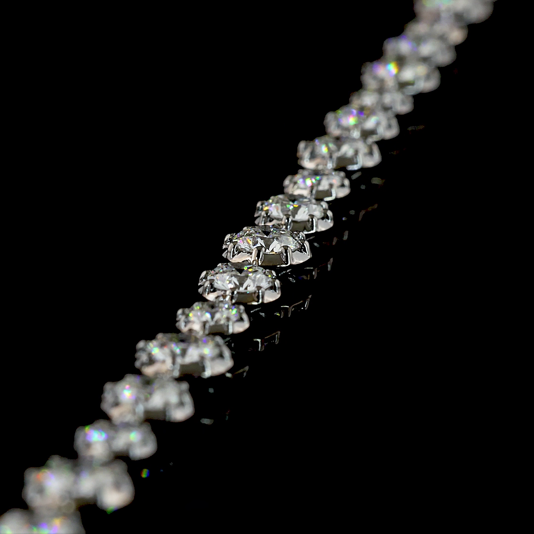 10.79 CTTW Round Lab Diamond Station Necklace (E Color and VS1 Clarity)