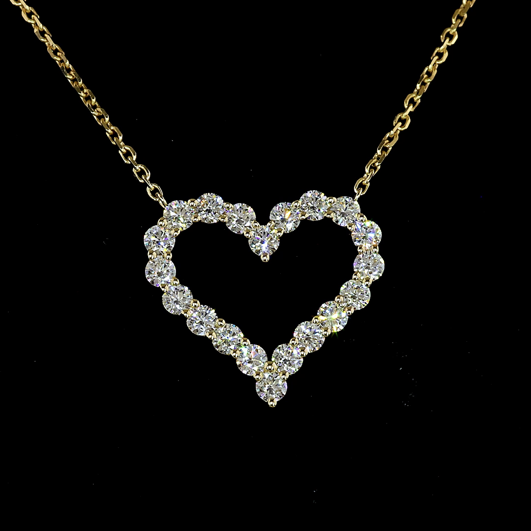 0.92 CTTW Round Lab Diamond Round Necklace Pendant (E Color and VS Clarity)